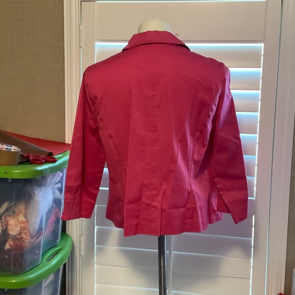 Elegant Fuchsia Blazer for Women - Picture 3 of 6